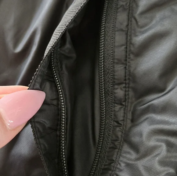 Womens Lululemon Size 6 Pullover - Picture 5 of 13